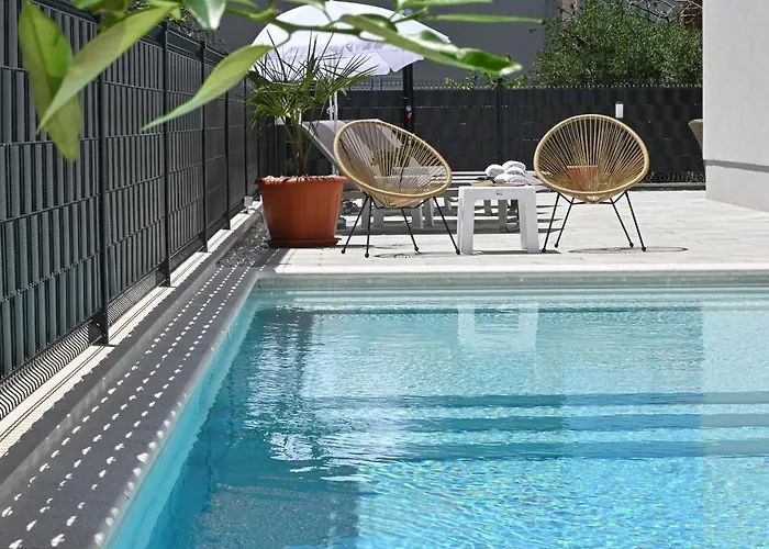 Luxury Apartment Maravic With Private Pool