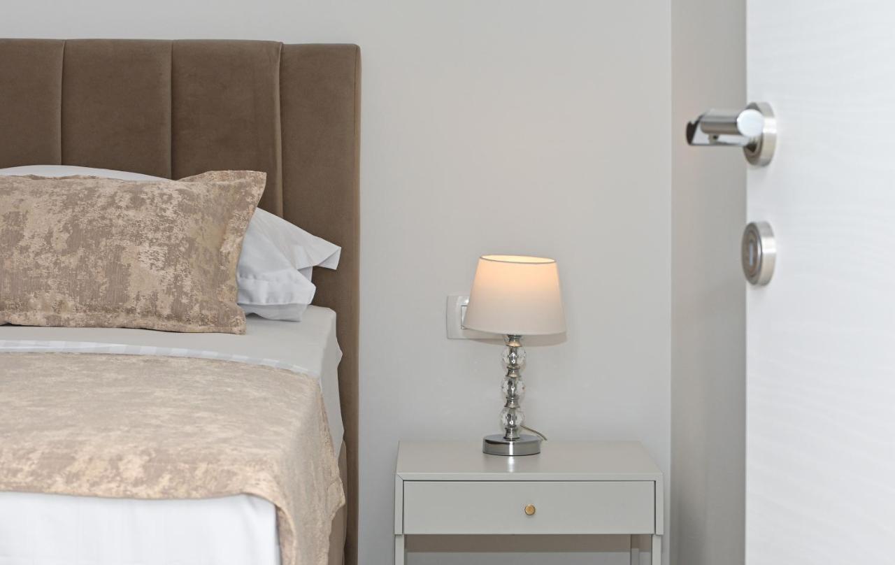 Luxury Maravic With Private Pool Appartement *
